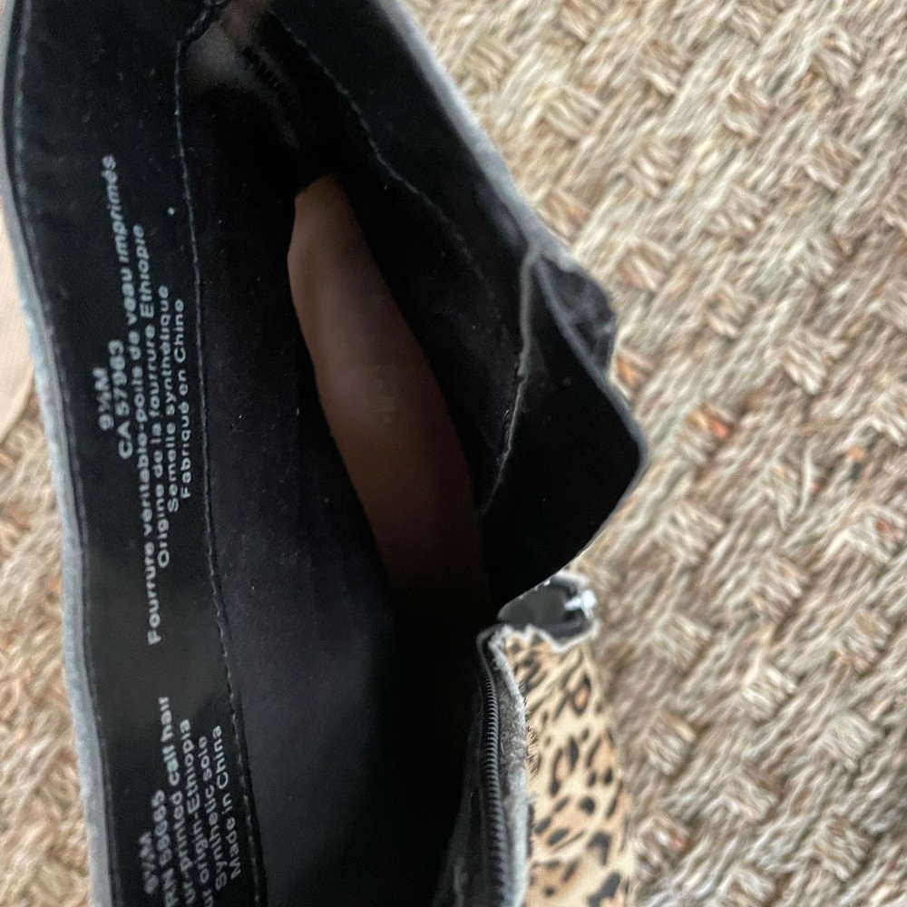 Leopard Print Booties Size 9.5 - image 4